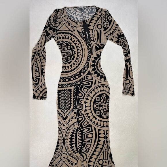 Fashion Nova Eliza Maxi Dress Women Medium Beige Pattern Stretch NWT - Picture 2 of 8